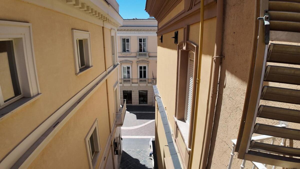 Casa Manu Nuovo Appartamento In Centro Storico Benevento Buitenkant foto